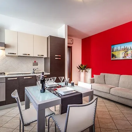 Arianna Aparthotel 4*