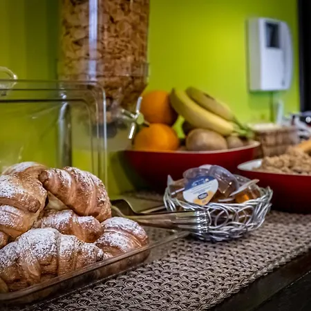 Arianna Aparthotel 4*