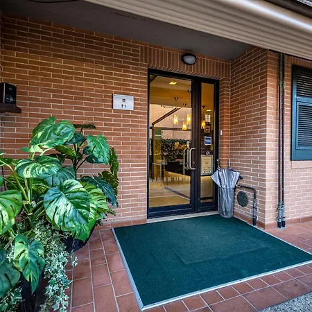 Arianna Aparthotel