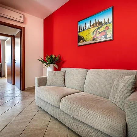 Arianna Aparthotel 4*