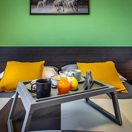 Arianna Aparthotel Rosia
