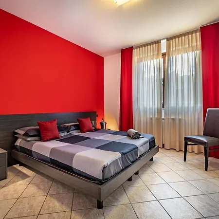 Arianna Aparthotel Rosia
