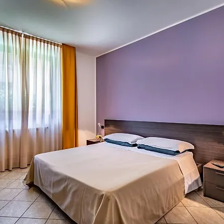 Aparthotel Arianna 4*