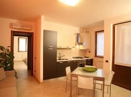 Aparthotel Arianna Rosia
